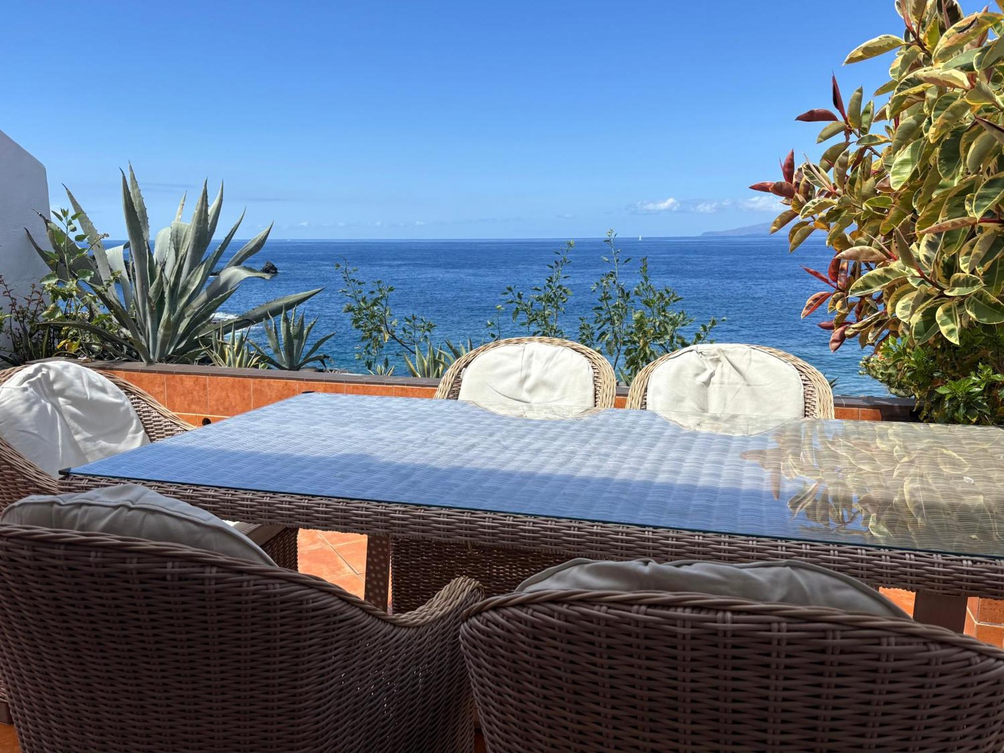 Exclusive Frontline One Bedroom